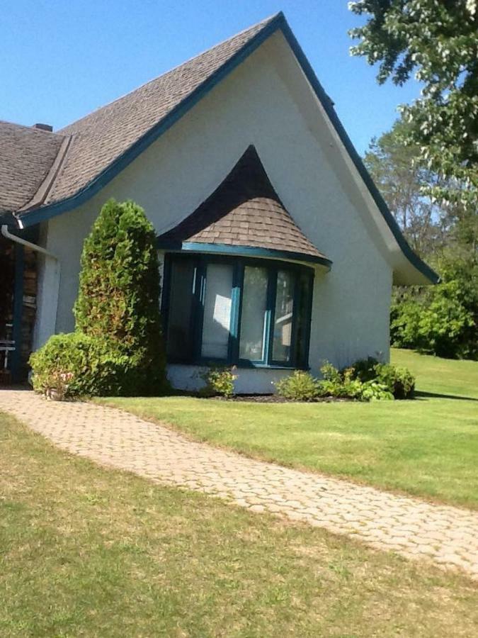 B&B Aux Deux Pignons Donnacona Eksteriør bilde